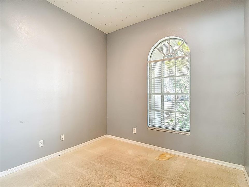 待售: $525,000 (4 贝兹, 2 浴室, 2165 平方英尺)