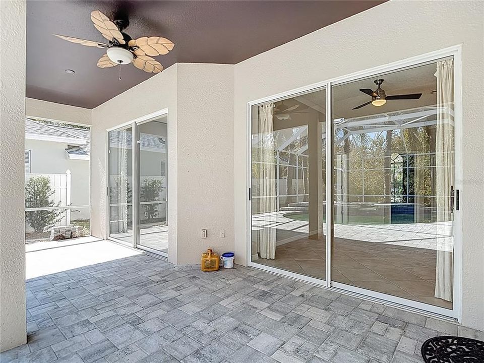 待售: $525,000 (4 贝兹, 2 浴室, 2165 平方英尺)