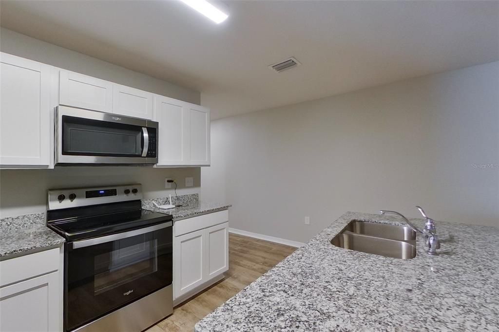 В аренду: $1,590 (2 спален, 2 ванн, 1120 Квадратных фут)