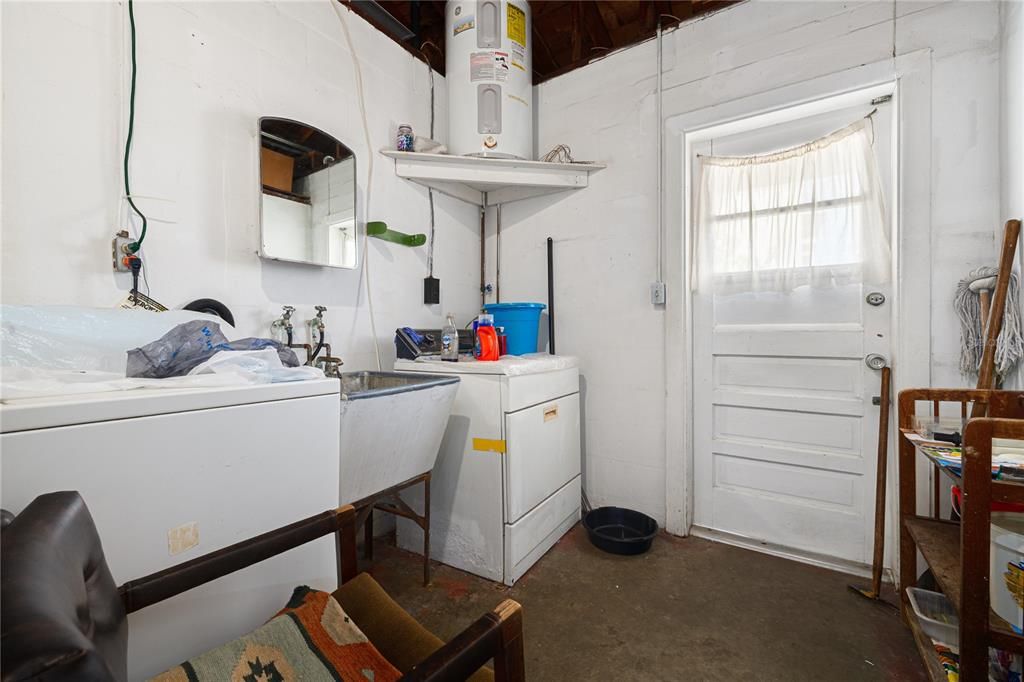 待售: $449,500 (4 贝兹, 2 浴室, 1675 平方英尺)