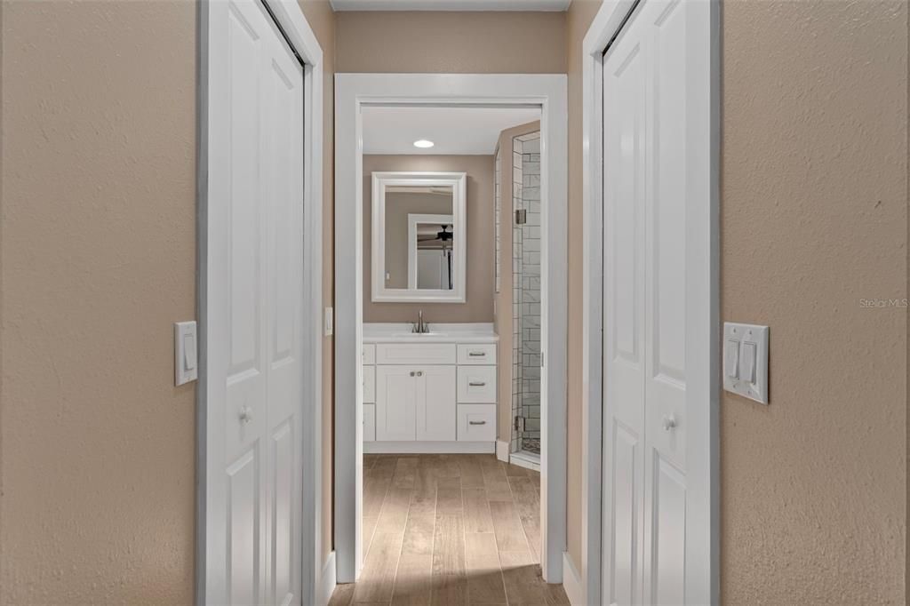 待售: $435,000 (3 贝兹, 2 浴室, 2406 平方英尺)