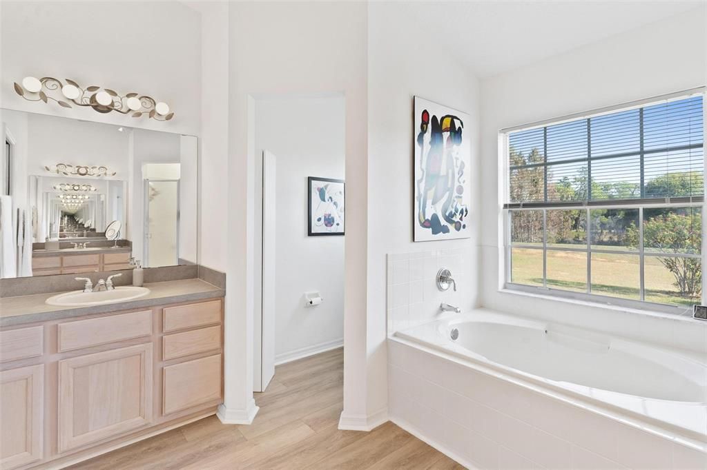 For Sale: $329,000 (3 beds, 2 baths, 2077 Square Feet)