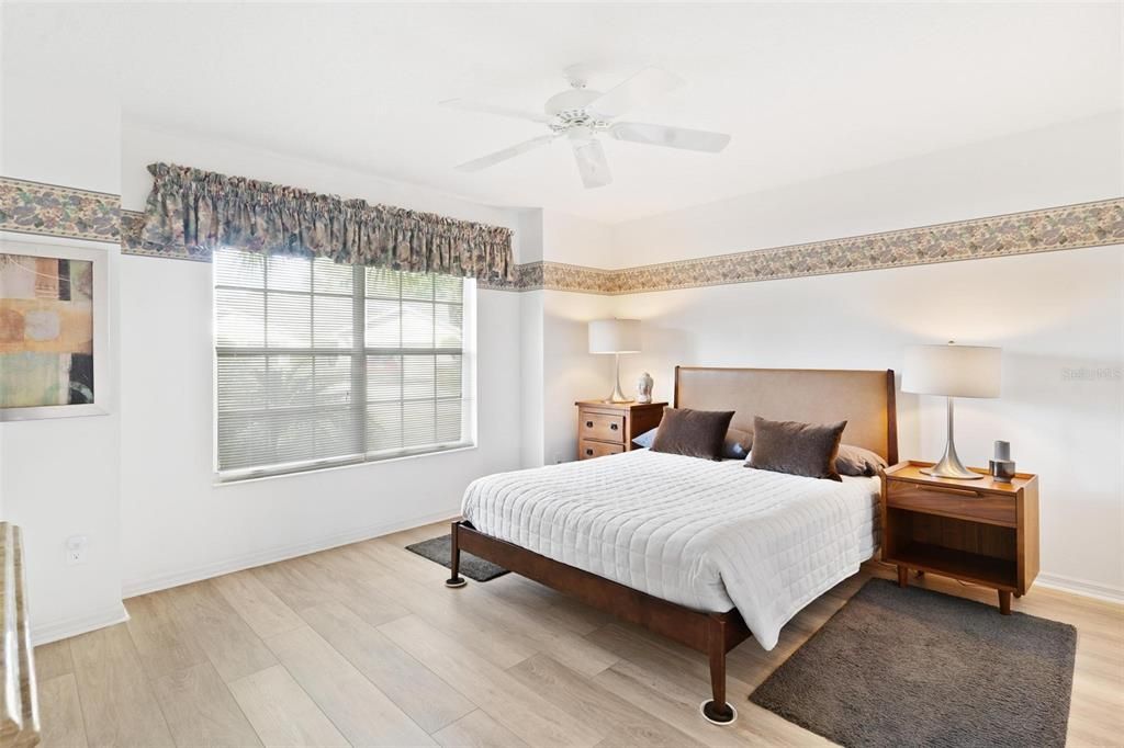 For Sale: $329,000 (3 beds, 2 baths, 2077 Square Feet)