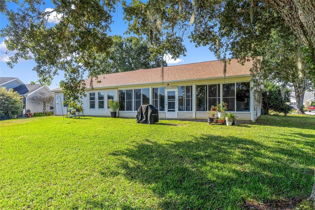 For Sale: $329,000 (3 beds, 2 baths, 2077 Square Feet)