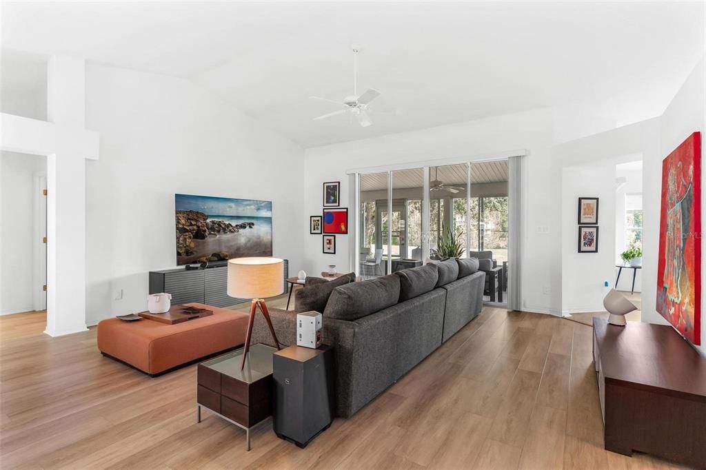 For Sale: $329,000 (3 beds, 2 baths, 2077 Square Feet)