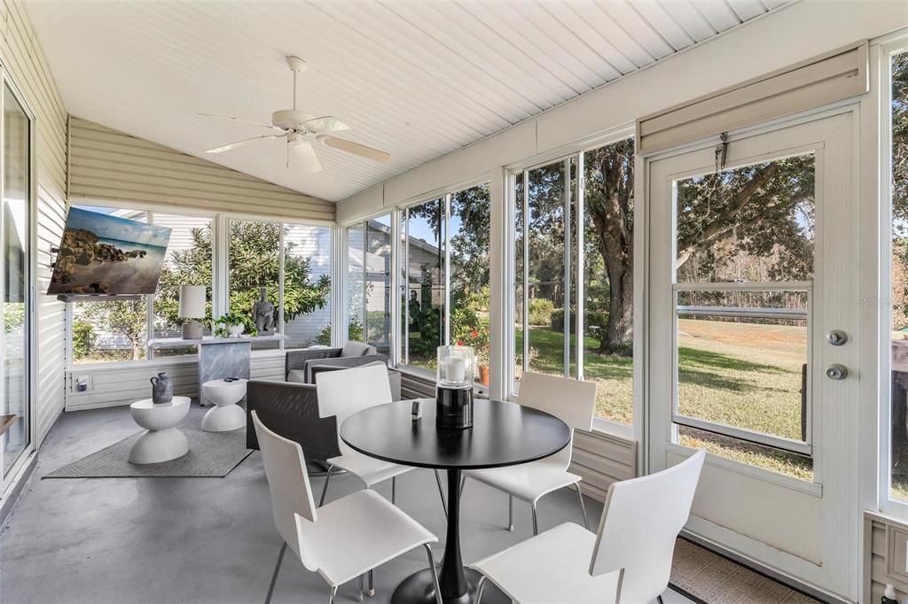 For Sale: $329,000 (3 beds, 2 baths, 2077 Square Feet)