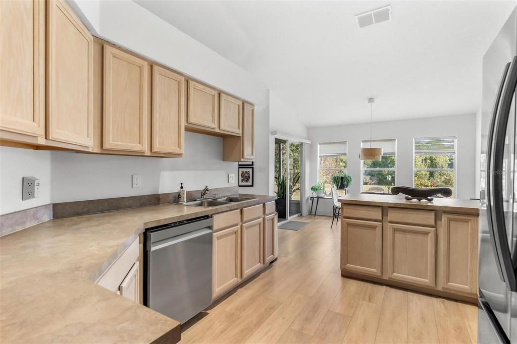 For Sale: $329,000 (3 beds, 2 baths, 2077 Square Feet)