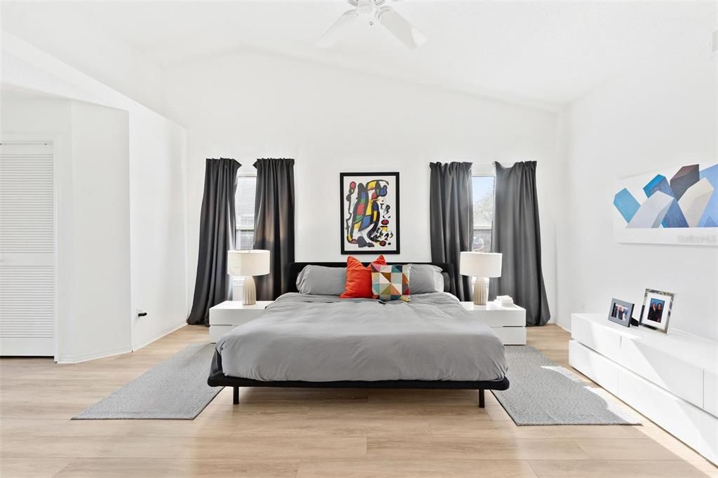 For Sale: $329,000 (3 beds, 2 baths, 2077 Square Feet)