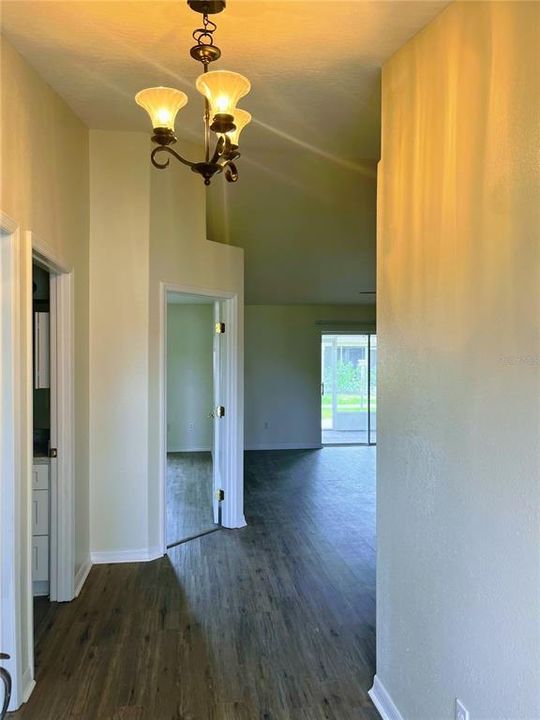 На продажу: $650,000 (4 спален, 0 ванн, 2220 Квадратных фут)