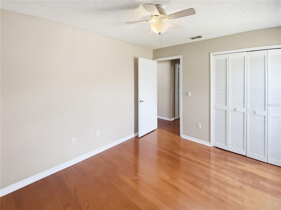 待售: $635,000 (4 贝兹, 2 浴室, 2201 平方英尺)