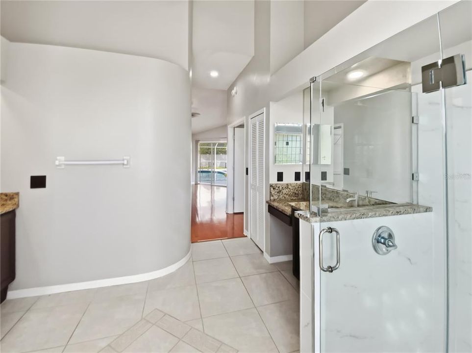 待售: $635,000 (4 贝兹, 2 浴室, 2201 平方英尺)