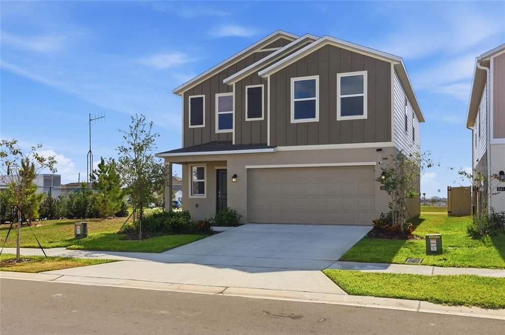 待售: $280,000 (5 贝兹, 2 浴室, 2112 平方英尺)