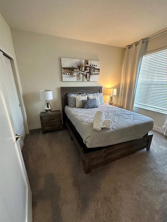 For Rent: $2,400 (3 beds, 3 baths, 1852 Square Feet)