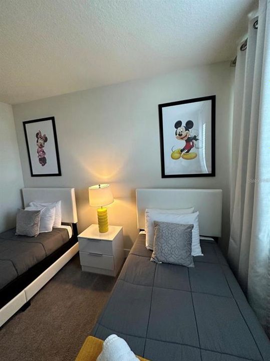 For Rent: $2,400 (3 beds, 3 baths, 1852 Square Feet)