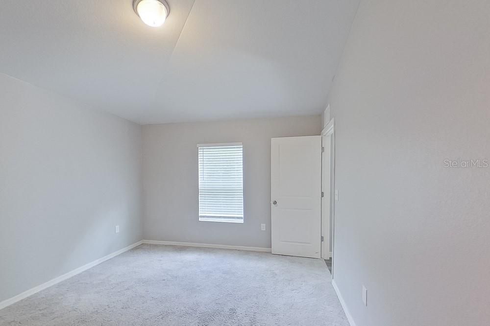 出租: $1,690 (3 贝兹, 2 浴室, 1400 平方英尺)