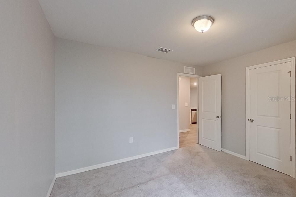 出租: $1,690 (3 贝兹, 2 浴室, 1400 平方英尺)