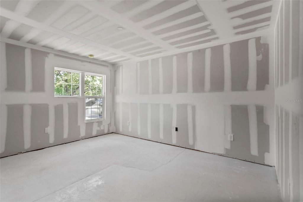 For Sale: $125,000 (2 beds, 2 baths, 1105 Square Feet)