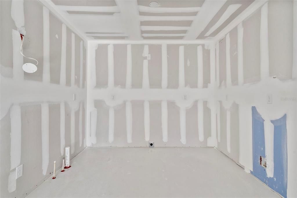 For Sale: $125,000 (2 beds, 2 baths, 1105 Square Feet)