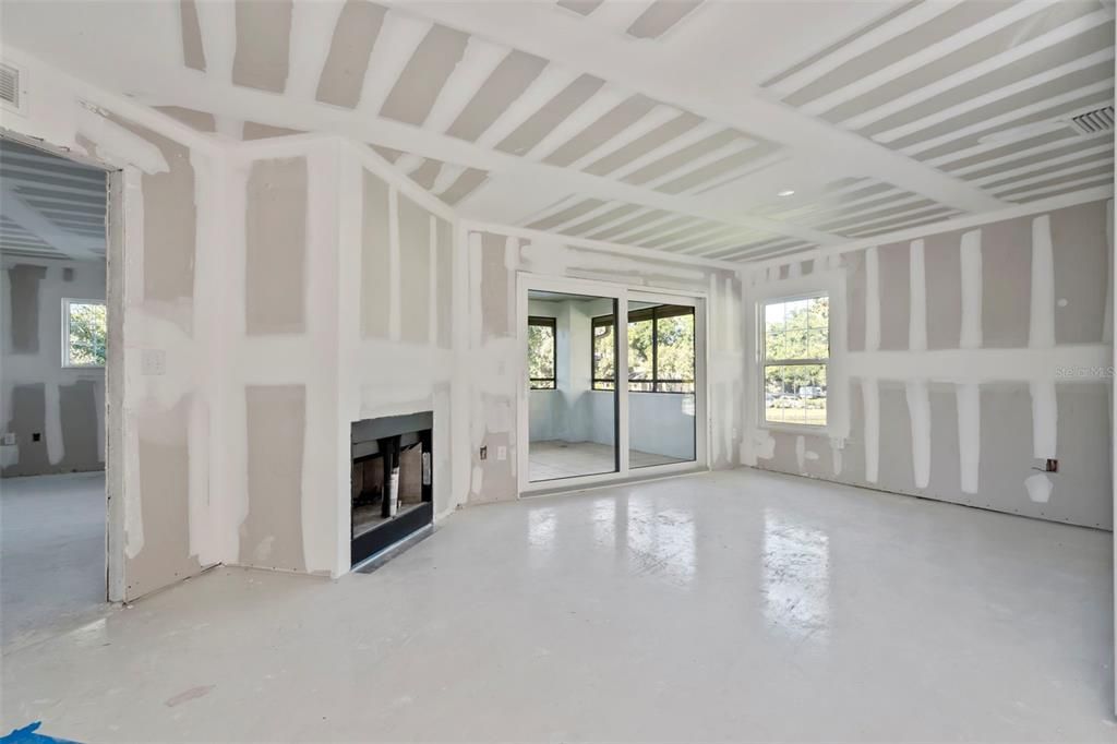 For Sale: $125,000 (2 beds, 2 baths, 1105 Square Feet)