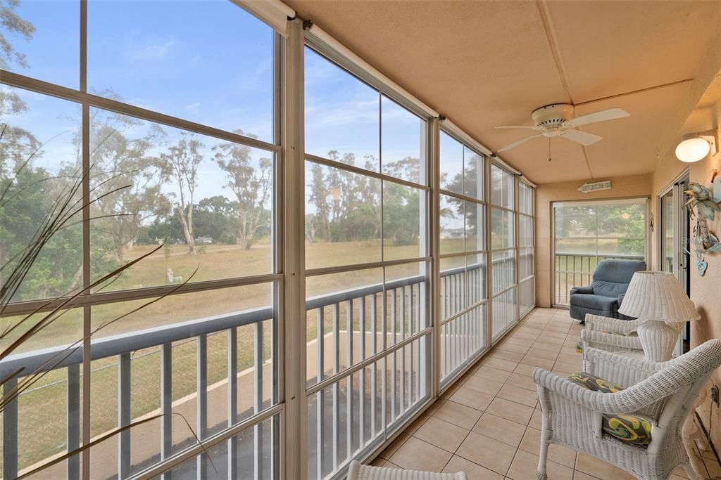 For Sale: $229,900 (2 beds, 2 baths, 1185 Square Feet)