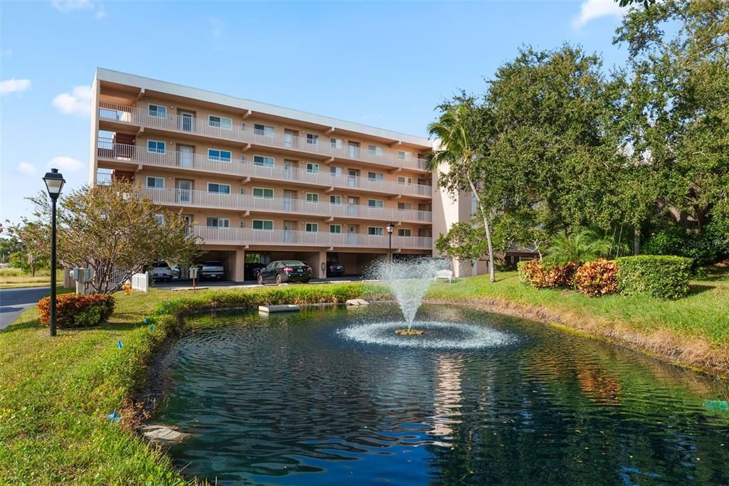 For Sale: $229,900 (2 beds, 2 baths, 1185 Square Feet)