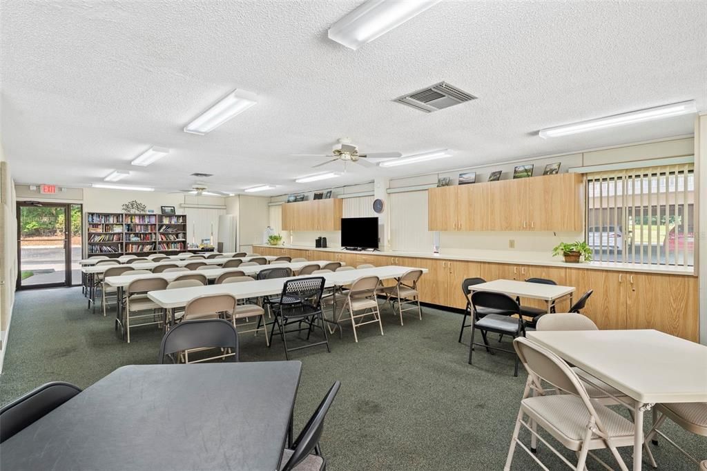 For Sale: $229,900 (2 beds, 2 baths, 1185 Square Feet)