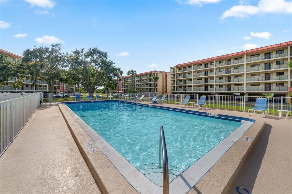 For Sale: $229,900 (2 beds, 2 baths, 1185 Square Feet)