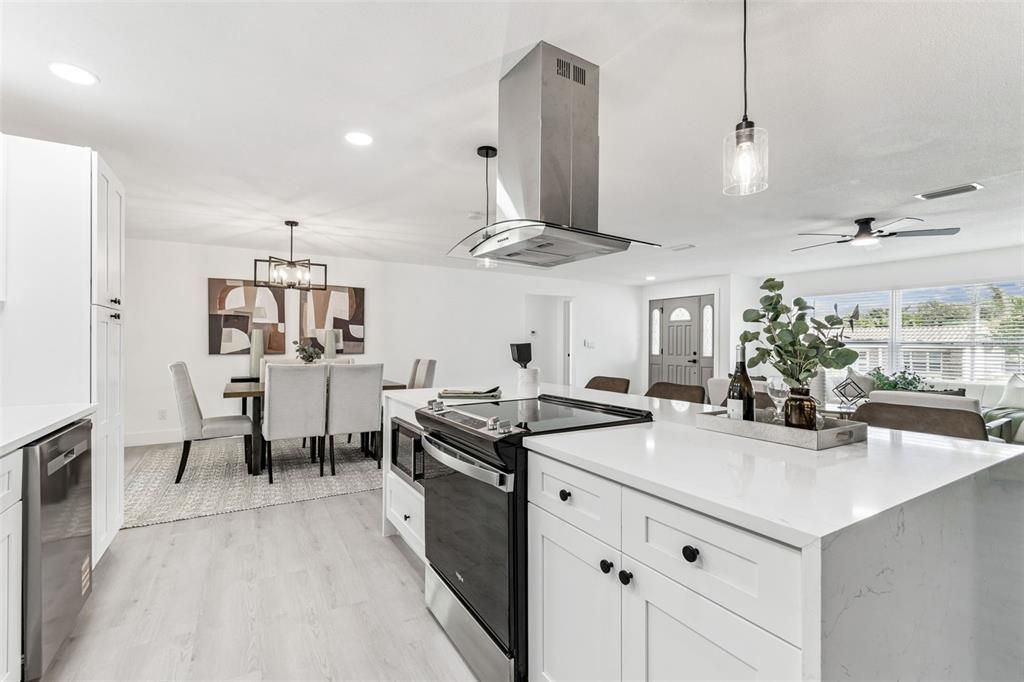 For Sale: $649,000 (3 beds, 2 baths, 1755 Square Feet)