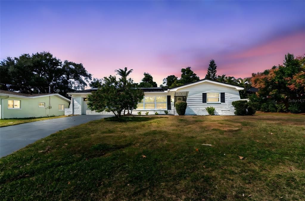 For Sale: $649,000 (3 beds, 2 baths, 1755 Square Feet)