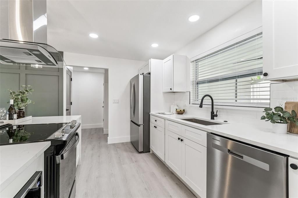 For Sale: $649,000 (3 beds, 2 baths, 1755 Square Feet)