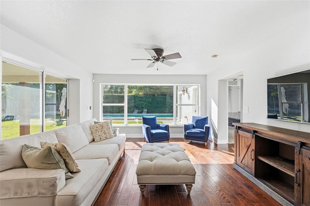 For Sale: $859,000 (4 beds, 3 baths, 2077 Square Feet)