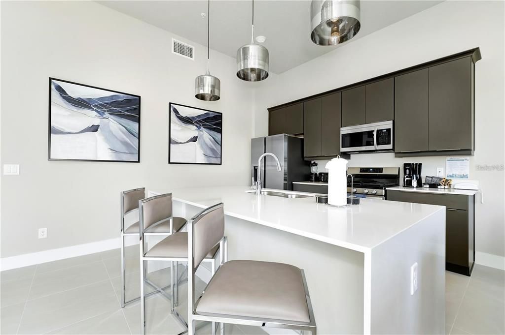 For Sale: $549,000 (5 beds, 4 baths, 2630 Square Feet)