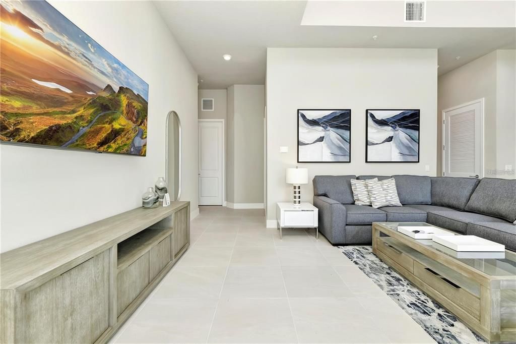 For Sale: $549,000 (5 beds, 4 baths, 2630 Square Feet)