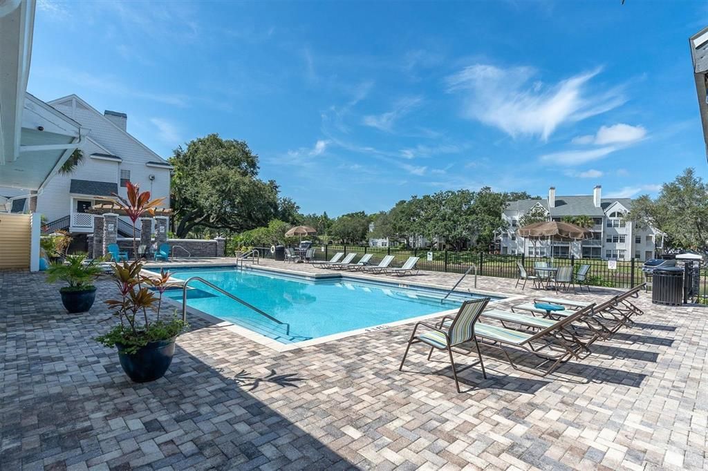 En Venta: $179,900 (1 camas, 1 baños, 827 Pies cuadrados)