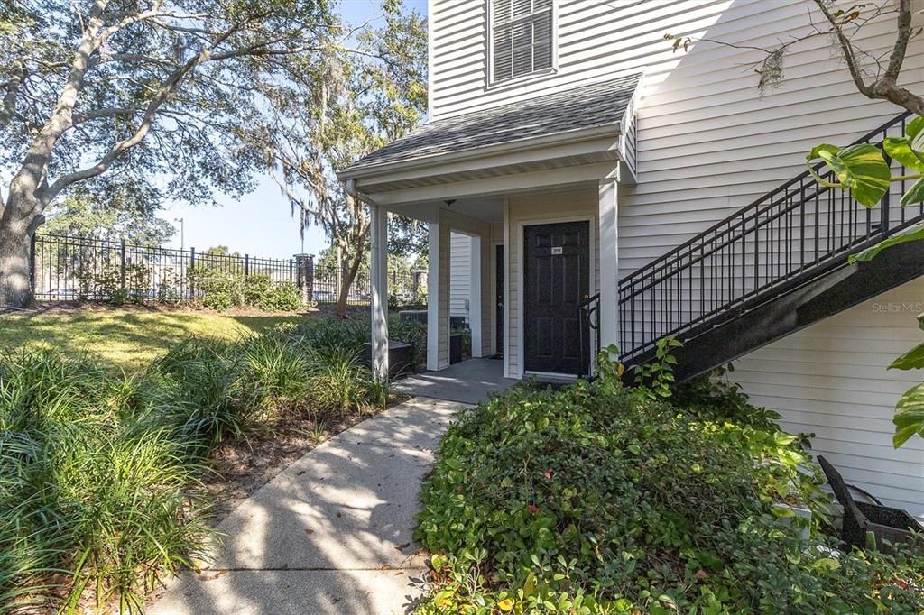 En Venta: $179,900 (1 camas, 1 baños, 827 Pies cuadrados)