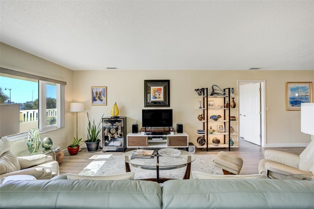 На продажу: $495,000 (2 спален, 2 ванн, 1565 Квадратных фут)