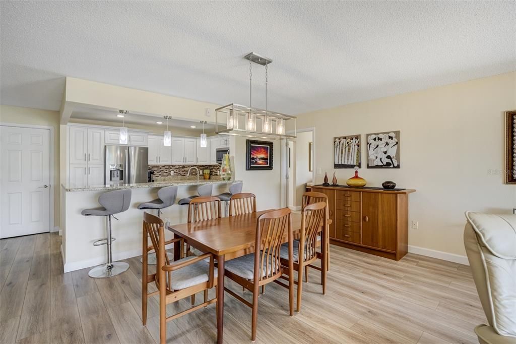 На продажу: $495,000 (2 спален, 2 ванн, 1565 Квадратных фут)