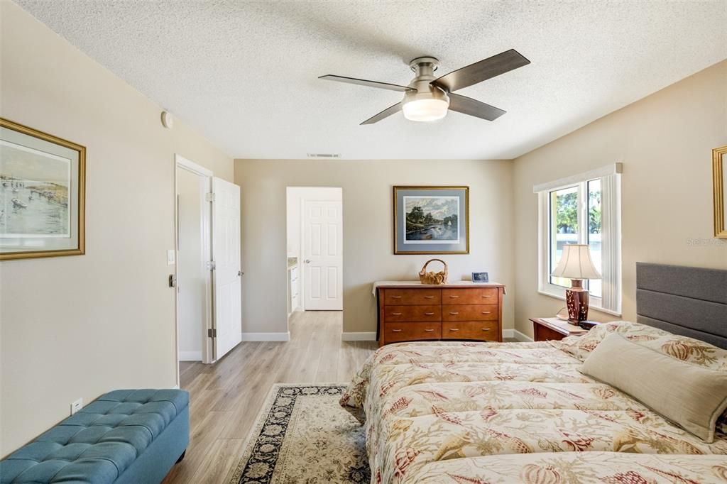 На продажу: $495,000 (2 спален, 2 ванн, 1565 Квадратных фут)