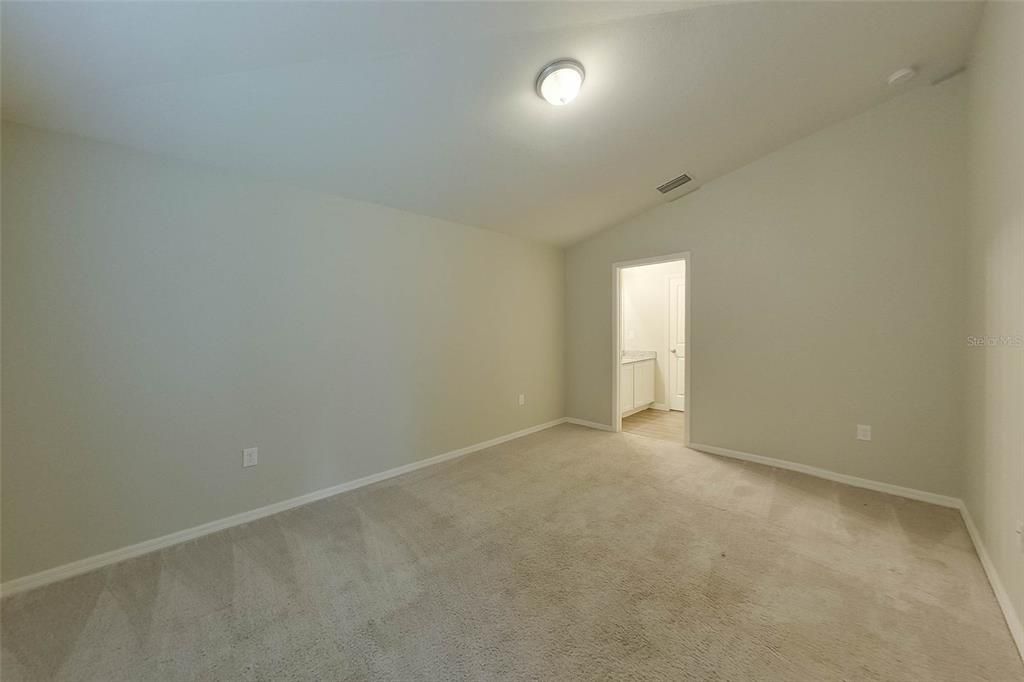 En Renta: $1,690 (3 camas, 2 baños, 1400 Pies cuadrados)