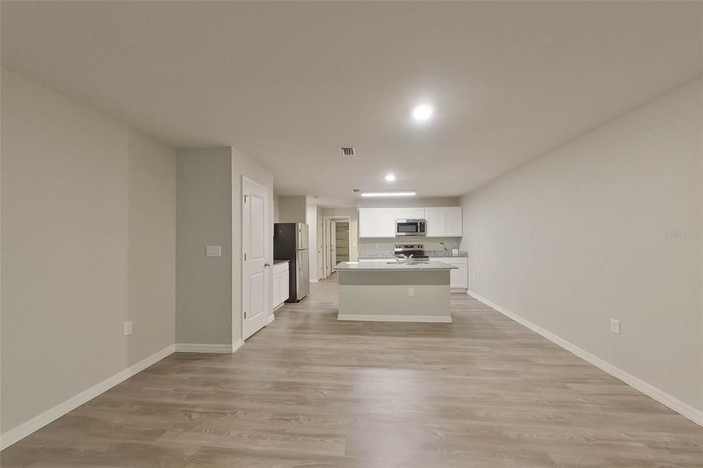 En Renta: $1,690 (3 camas, 2 baños, 1400 Pies cuadrados)