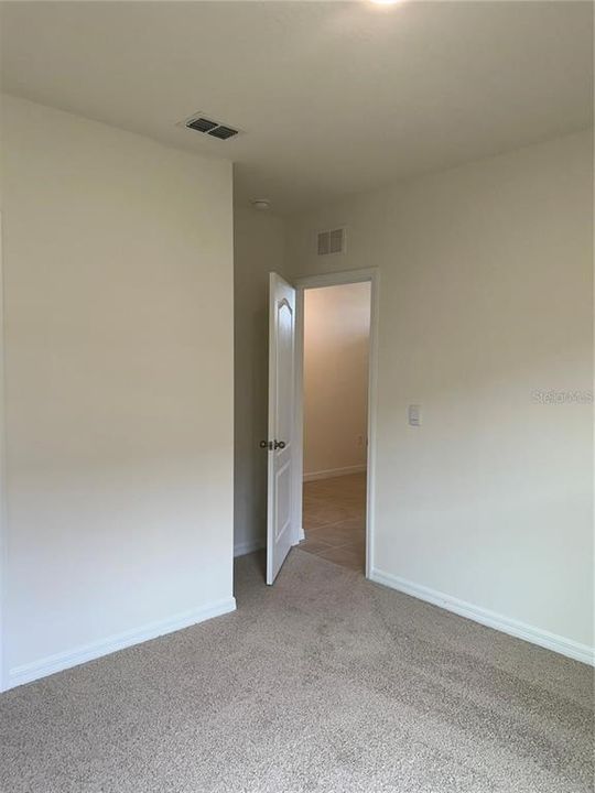 For Rent: $2,100 (4 beds, 2 baths, 1828 Square Feet)