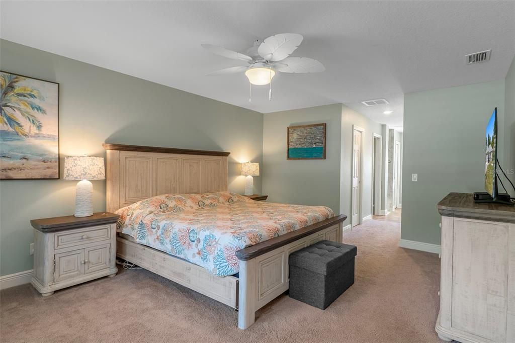 待售: $409,000 (3 贝兹, 2 浴室, 1701 平方英尺)