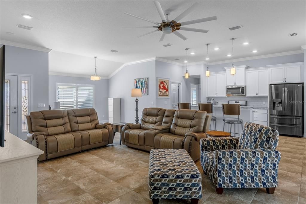 待售: $409,000 (3 贝兹, 2 浴室, 1701 平方英尺)