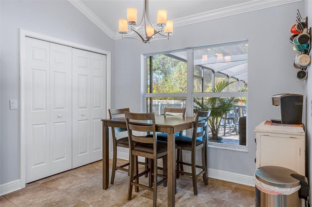 待售: $409,000 (3 贝兹, 2 浴室, 1701 平方英尺)