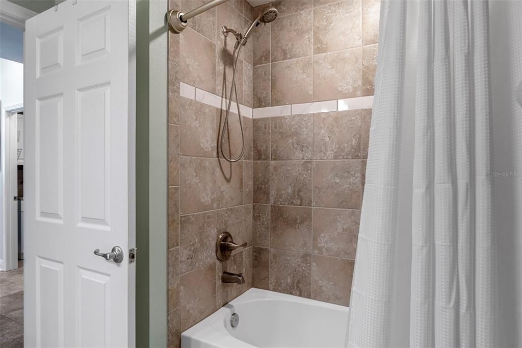 待售: $409,000 (3 贝兹, 2 浴室, 1701 平方英尺)