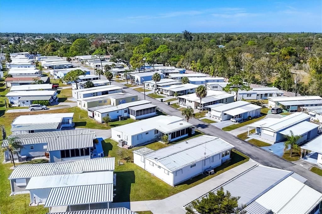 На продажу: $98,500 (2 спален, 2 ванн, 919 Квадратных фут)