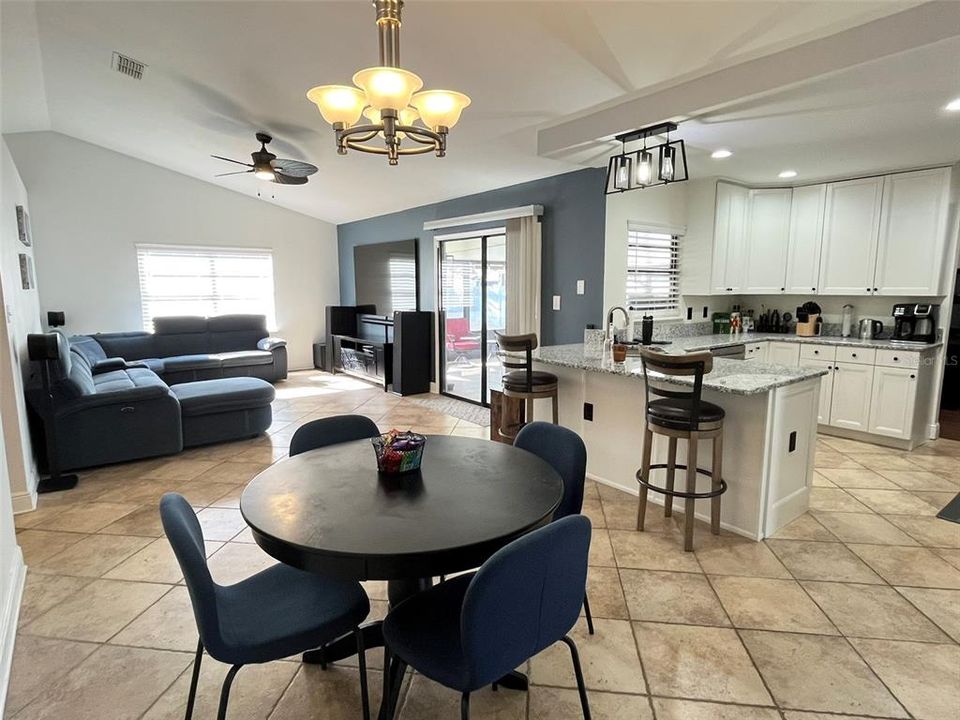 For Rent: $2,662 (3 beds, 2 baths, 1700 Square Feet)