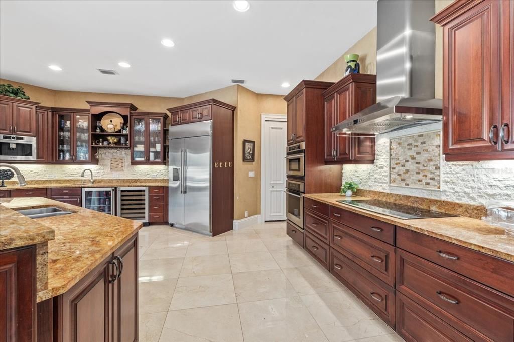 For Sale: $4,500,000 (5 beds, 5 baths, 9018 Square Feet)