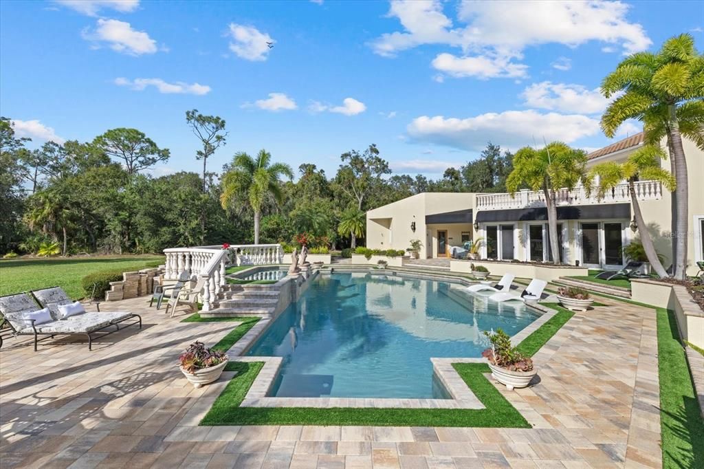 For Sale: $4,500,000 (5 beds, 5 baths, 9018 Square Feet)