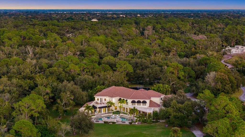 For Sale: $4,500,000 (5 beds, 5 baths, 9018 Square Feet)